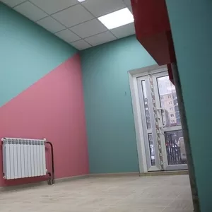 Покраска стен и потолков.