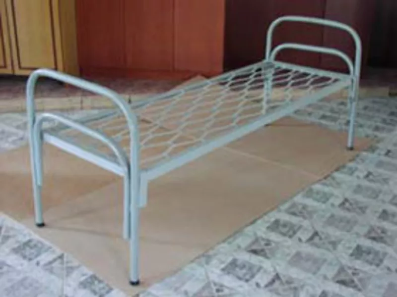 Кровати металлические для тюрем бараков и времянок мелким оптом